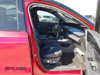 2024 Lincoln Nautilus Reserve с VIN 5LMPJ8K4XRJ851572, выставлен на аукционе IAAI как лот 41643399 с пробегом 12 782 миль миль и . История ставок и продаж доступна на DreamBid. Изображение 5.