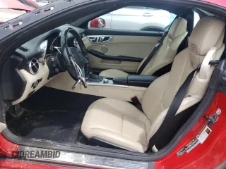 2015 Mercedes-Benz SLK 250 с VIN WDDPK4HA2FF097422, выставлен на аукционе Copart как лот 53867665 с пробегом 106 390 миль миль и Списание • Salvage title. История ставок и продаж доступна на DreamBid. Изображение 7.