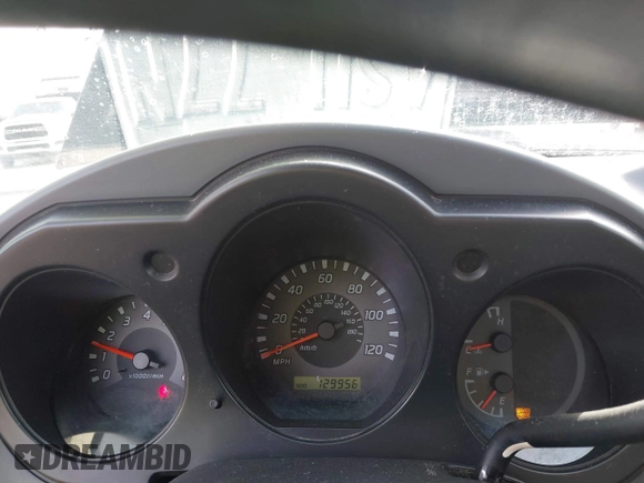 2002 Nissan Frontier XE с VIN 1N6DD26S42C339952, выставлен на аукционе IAAI как лот 41751668 с пробегом 129 956 миль миль и . История ставок и продаж доступна на DreamBid. Изображение 7.