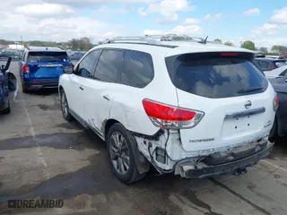 2013 Nissan Pathfinder SL with VIN 5N1AR2MM4DC641302, listed as a IAAI auction lot 41877111 with 135,403 mi miles. Bid and sale history available at carsss.com. Image 3.