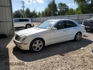 2005 Mercedes-Benz E 5.0L with VIN WDBUF70J25A682042, listed as a Copart auction lot 42377605 with 184,808 mi miles and Non Repairable. Bid and sale history available at carsss.com. Image 1.