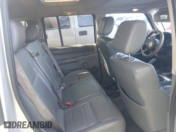 2007 Jeep Commander Sport with VIN 1J8HH48K17C553685, listed as a IAAI auction lot 42025539 with 357,865 mi miles. Bid and sale history available at carsss.com. Image 8.