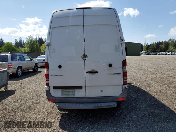 2015 Freightliner Sprinter with VIN WDYPE7DC0FP137988, listed as a Copart auction lot 55630245 with 163,035 mi miles and Clean Title. Bid and sale history available at DreamBid. Image 6.