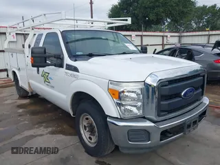 2016 Ford F-250 XL with VIN 1FD7X2A60GEA17446, listed as a IAAI auction lot 42373465 with 117,847 mi miles and . Bid and sale history available at DreamBid. Image 1.