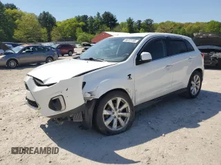 2015 Mitsubishi Outlander SE with VIN 4A4AR4AU4FE011445, listed as a Copart auction lot 56722155 with 147,087 mi miles and Non repairable. Bid and sale history available at DreamBid. Image 1.