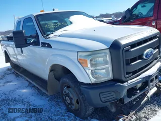 2011 Ford F-350 with VIN 1FT7X3B6XBEA80460, listed as a IAAI auction lot 41367342 with 348,242 mi miles and . Bid and sale history available at DreamBid. Image 1.