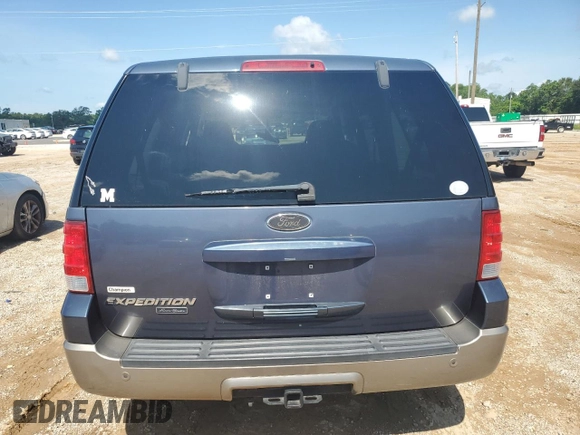 2003 Ford Expedition Eddie Bauer с VIN 1FMPU17L63LA61764, выставлен на аукционе Copart как лот 57973855 с пробегом 226 860 миль миль и Списание • Salvage title. История ставок и продаж доступна на DreamBid. Изображение 6.