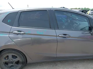 2016 Honda Fit LX z VIN JHMGK5H59GX033309, wystawiony jako IAAI lot #42223281 z przebiegiem 114 605 mil mil oraz . Historia ofert i sprzedaży dostępna na DreamBid. Obrazek 13.