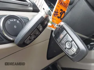 2020 Ford Fusion SE с VIN 3FA6P0LU4LR163314, выставлен на аукционе IAAI как лот 42351409 с пробегом 61 889 миль миль и . История ставок и продаж доступна на DreamBid. Изображение 11.