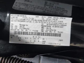 2012 Ford Focus SEL with VIN 1FAHP3M2XCL106248, listed as a IAAI auction lot 42088933 with 117,333 mi miles. Bid and sale history available at carsss.com. Image 9.