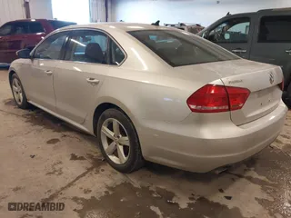 2012 Volkswagen Passat SE with VIN 1VWBH7A31CC035908, listed as a IAAI auction lot 41535111 with 119,816 mi miles. Bid and sale history available at carsss.com. Image 3.