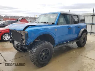 2023 Ford Bronco with VIN 1FMEE5DP5PLC02865, listed as a Copart auction lot 44365875 with 6,978 mi miles and Salvage Title. Bid and sale history available at DreamBid. Image 1.