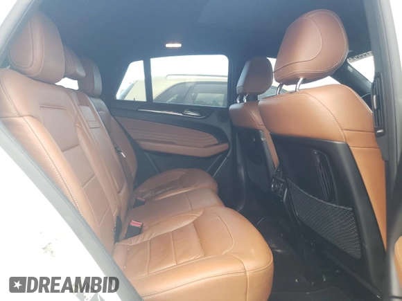 2016 Mercedes-Benz GLE 450 AMG z VIN 4JGED6EB2GA021035, wystawiony jako Copart lot #84219554 z przebiegiem 118 943 mil mil oraz Szkoda całkowita • Salvage title. Historia ofert i sprzedaży dostępna na DreamBid. Obrazek 11.