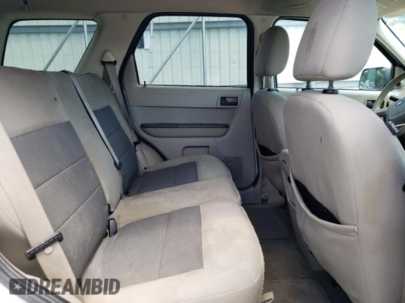 2008 Ford Escape XLT with VIN 1FMCU93138KC15216, listed as a Copart auction lot 61756845 with 192,999 mi miles and Clean title. Bid and sale history available at DreamBid. Image 11.