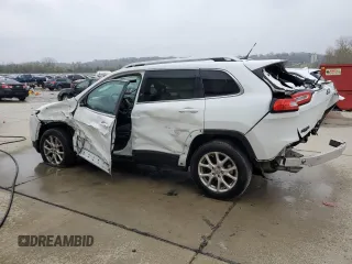 2015 Jeep Cherokee Latitude with VIN 1C4PJLCB9FW532301, listed as a Copart auction lot 52379335 with 153,845 mi miles and Salvage Title. Bid and sale history available at DreamBid. Image 2.