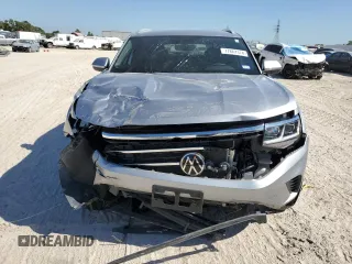 2022 Volkswagen Atlas SE with VIN 1V2JC2CA9NC230068, listed as a Copart auction lot 77862374 with 37,343 mi miles and Salvage title. Bid and sale history available at DreamBid. Image 5.