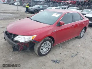 2012 Toyota Camry Hybrid XLE with VIN 4T1BD1FK0CU022472, listed as a IAAI auction lot 41536095 with 242,866 mi miles. Bid and sale history available at carsss.com. Image 17.