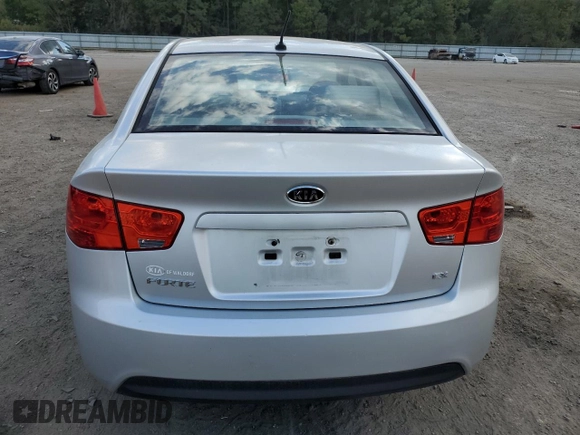 2013 Kia Forte EX with VIN KNAFU4A25D5696771, listed as a Copart auction lot 72804453 with 140,173 mi miles and Clean Title. Bid and sale history available at carsss.com. Image 6.