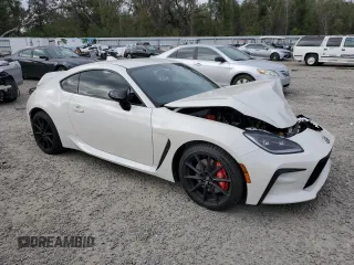2024 Toyota GR86 Premium with VIN JF1ZNBE15R8760564, listed as a Copart auction lot 41755775 with 2,047 mi miles and Salvage Title. Bid and sale history available at carsss.com. Image 4.