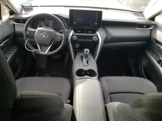 2021 Toyota Venza LE with VIN JTEAAAAH5MJ022499, listed as a Copart auction lot 68757552 with 35,027 mi miles. Bid and sale history available at carsss.com. Image 8.