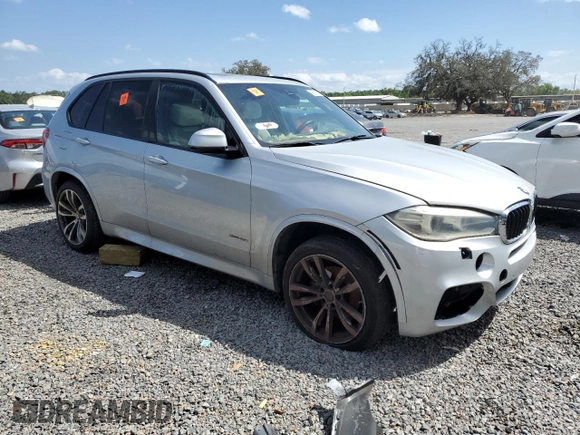 2016 BMW X5 xDrive35i with VIN 5UXKR0C5XG0P19819, listed as a Copart auction lot 49900575 with 0 mi miles and Clean Title. Bid and sale history available at carsss.com. Image 4.