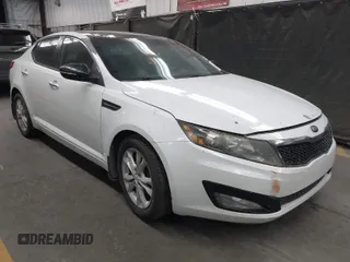 2013 Kia Optima EX with VIN 5XXGN4A79DG120709, listed as a IAAI auction lot 42004745 with 171,409 mi miles. Bid and sale history available at carsss.com. Image 1.