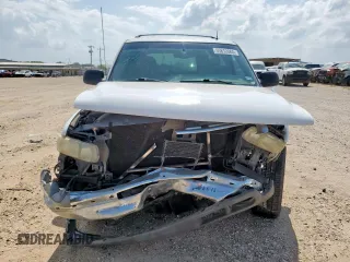 2002 Chevrolet Tahoe LS with VIN 1GNEC13Z32R200857, listed as a Copart auction lot 59812865 with 116,823 mi miles and Salvage title. Bid and sale history available at DreamBid. Image 5.