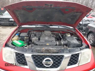 2006 Nissan Frontier SE z VIN 1N6AD07W96C455744, wystawiony jako IAAI lot #41728920 z przebiegiem 176 107 mil mil oraz . Historia ofert i sprzedaży dostępna na DreamBid. Obrazek 10.
