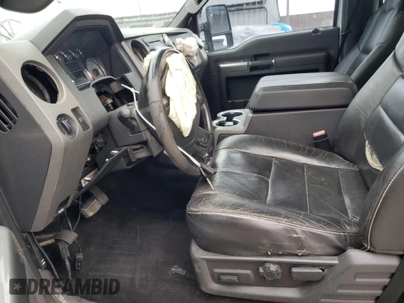 2008 Ford F-350 XL with VIN 1FTWW31RX8EA59935, listed as a Copart auction lot 58569245 with 314,862 mi miles and Non repairable. Bid and sale history available at DreamBid. Image 7.
