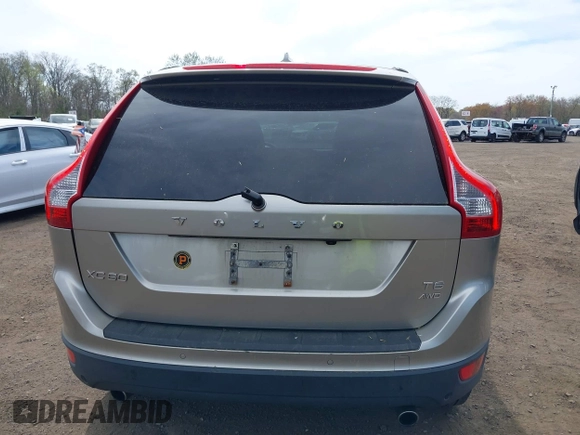 2011 Volvo XC60 3.0T с VIN YV4902DZXB2189062, выставлен на аукционе IAAI как лот 42091241 с пробегом 180 008 миль миль и . История ставок и продаж доступна на DreamBid. Изображение 16.
