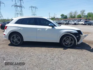 2019 Audi SQ5 Premium Plus z VIN WA1B4AFY4K2002089, wystawiony jako IAAI lot #42126337 z przebiegiem 60 116 mil mil oraz . Historia ofert i sprzedaży dostępna na DreamBid. Obrazek 14.