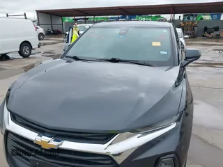 2022 Chevrolet Blazer LT с VIN 3GNKBCR40NS212396, выставлен на аукционе IAAI как лот 42198210 с пробегом 65 993 миль миль и . История ставок и продаж доступна на DreamBid. Изображение 6.
