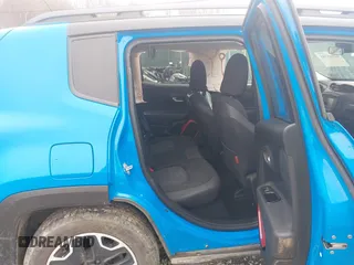 2015 Jeep Renegade Trailhawk with VIN ZACCJBCT4FPB41376, listed as a IAAI auction lot 41943388 with 65,963 mi miles and . Bid and sale history available at DreamBid. Image 8.