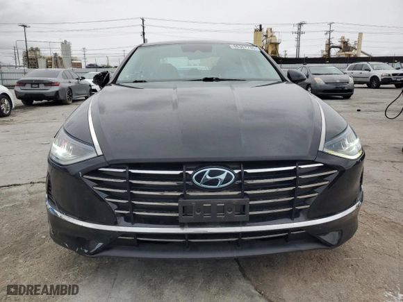 2020 Hyundai Sonata SE with VIN 5NPEG4JA4LH050262, listed as a Copart auction lot 48367735 with 48,220 mi miles and Salvage Title. Bid and sale history available at carsss.com. Image 5.