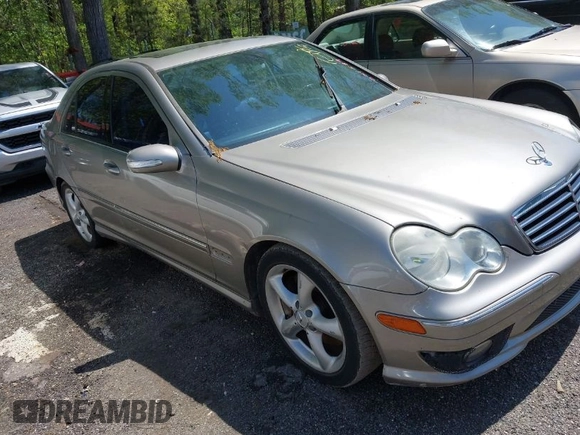 2006 Mercedes-Benz C 230 Sport with VIN WDBRF52H06E021589, listed as a IAAI auction lot 41994112 with 168,929 mi miles and . Bid and sale history available at carsss.com. Image 1.