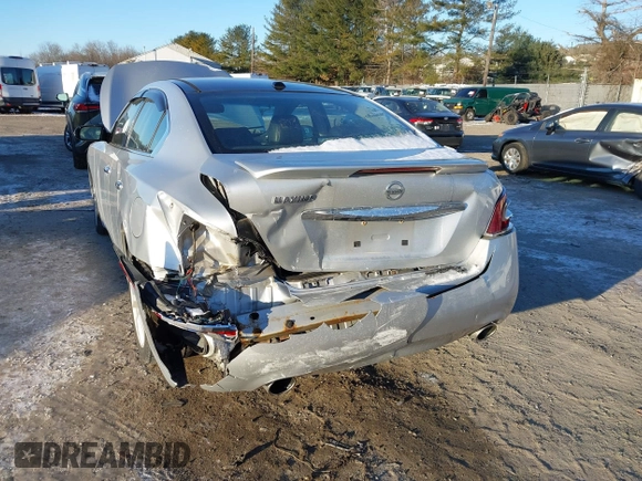2014 Nissan Maxima SV z VIN 1N4AA5AP7EC442330, wystawiony jako IAAI lot #41288761 z przebiegiem 107 476 mil mil oraz . Historia ofert i sprzedaży dostępna na DreamBid. Obrazek 6.