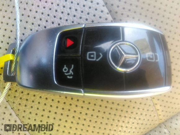 2019 Mercedes-Benz E-Class E 450 with VIN WDD1K6HB6KF082992, listed as a IAAI auction lot 32447280 with 0 mi miles. Bid and sale history available at carsss.com. Image 11.