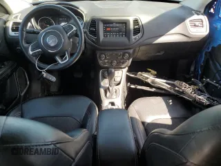 2019 Jeep Compass Latitude z VIN 3C4NJDBB1KT653452, wystawiony jako Copart lot #58297495 z przebiegiem 74 350 mil mil oraz Szkoda całkowita • Salvage title. Historia ofert i sprzedaży dostępna na DreamBid. Obrazek 8.