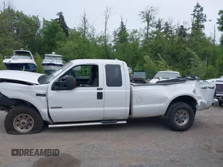2004 Ford Super Duty F-250 XL with VIN 1FTNX21PX4EA25232, listed as a IAAI auction lot 39570173 with 246,165 mi miles. Bid and sale history available at carsss.com. Image 14.