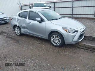 2014 Chevrolet Cruze LS with VIN 1G1PA5SH7E7139450, listed as a IAAI auction lot 42003875 with 172,449 mi miles and . Bid and sale history available at DreamBid. Image 1.