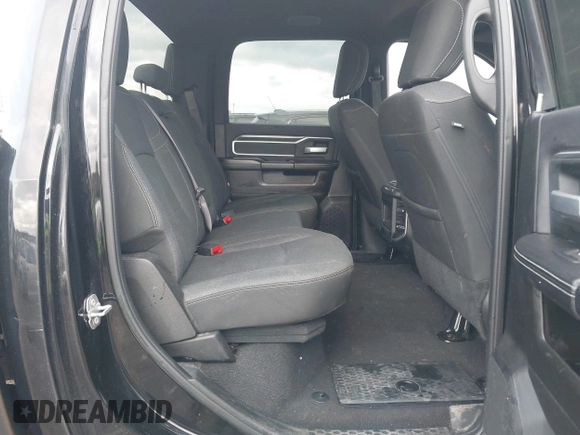 2019 Ram 2500 Big Horn with VIN 3C6UR5JL0KG700152, listed as a IAAI auction lot 42180625 with 94,282 mi miles. Bid and sale history available at carsss.com. Image 8.