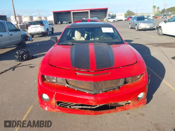 2010 Chevrolet Camaro 2SS z VIN 2G1FK1EJ9A9119483, wystawiony jako IAAI lot #41232292 z przebiegiem 51 403 mil mil oraz . Historia ofert i sprzedaży dostępna na DreamBid. Obrazek 13.