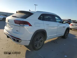 2021 Volkswagen Atlas SE with VIN 1V2RE2CA8MC226055, listed as a Copart auction lot 42681735 with 34,920 mi miles and Salvage title. Bid and sale history available at DreamBid. Image 3.