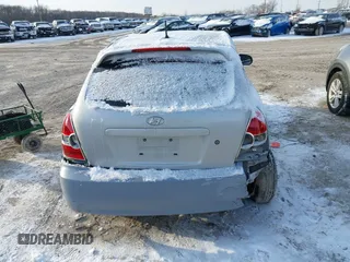 2011 Hyundai Accent GS z VIN KMHCM3AC9BU195826, wystawiony jako IAAI lot #41610260 z przebiegiem 112 508 mil mil oraz . Historia ofert i sprzedaży dostępna na DreamBid. Obrazek 16.