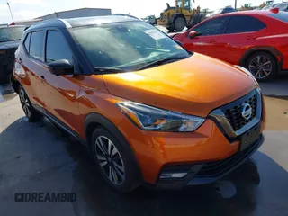 2020 Nissan Kicks SR with VIN 3N1CP5DV4LL492831, listed as a IAAI auction lot 42030507 with 43,203 mi miles. Bid and sale history available at carsss.com. Image 1.
