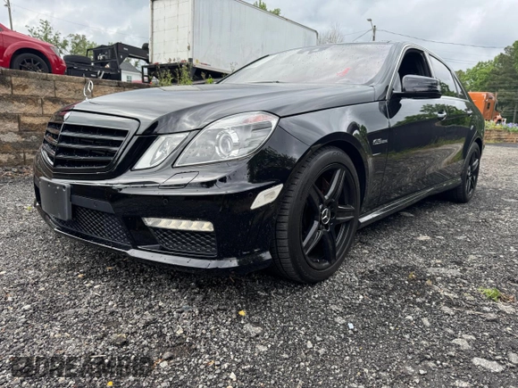 2011 Mercedes-Benz E 63 AMG with VIN WDDHF7HB0BA314315, listed as a Copart auction lot 54764925 with 52,004 mi miles and Clean title. Bid and sale history available at DreamBid. Image 2.