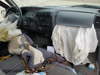 2000 Ford Ranger XLT with VIN 1FTYR11X9YPA15805, listed as a Copart auction lot 84316554 with 87,942 mi miles and Salvage Title. Bid and sale history available at carsss.com. Image 8.