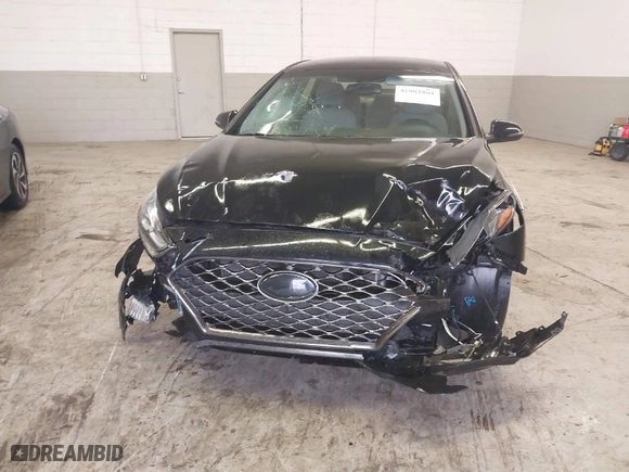 2019 Hyundai Sonata Sport with VIN 5NPE34AF4KH789783, listed as a IAAI auction lot 41082804 with 92,877 mi miles. Bid and sale history available at carsss.com. Image 6.