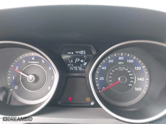 2014 Hyundai Elantra SE with VIN KMHDH4AE7EU106114, listed as a IAAI auction lot 42028273 with 147,578 mi miles. Bid and sale history available at carsss.com. Image 7.