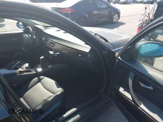 2007 BMW 3 Series 328i с VIN WBAVA335X7PG52072, выставлен на аукционе IAAI как лот 42577352 с пробегом 199 424 миль миль и . История ставок и продаж доступна на DreamBid. Изображение 5.